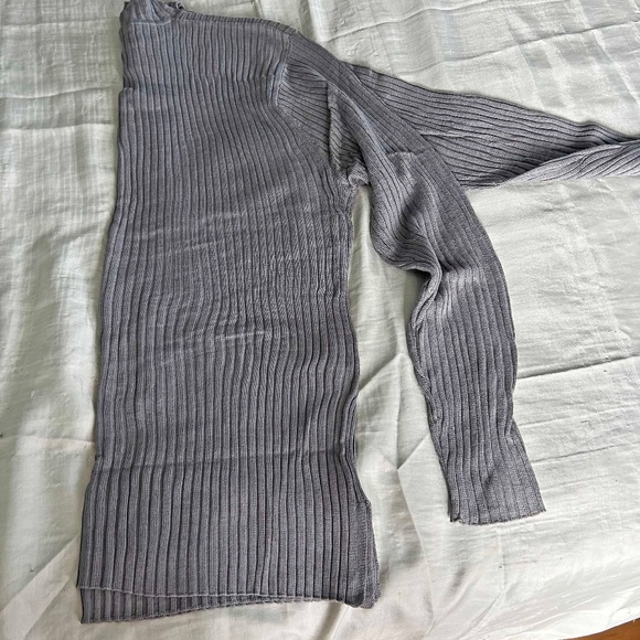 SWEATER, SILK 70%, SIZE XL, GRAY, ROUND NECK, LONG SLEEVES, TURTLENECK, HOLT REN - Picture 3 of 4